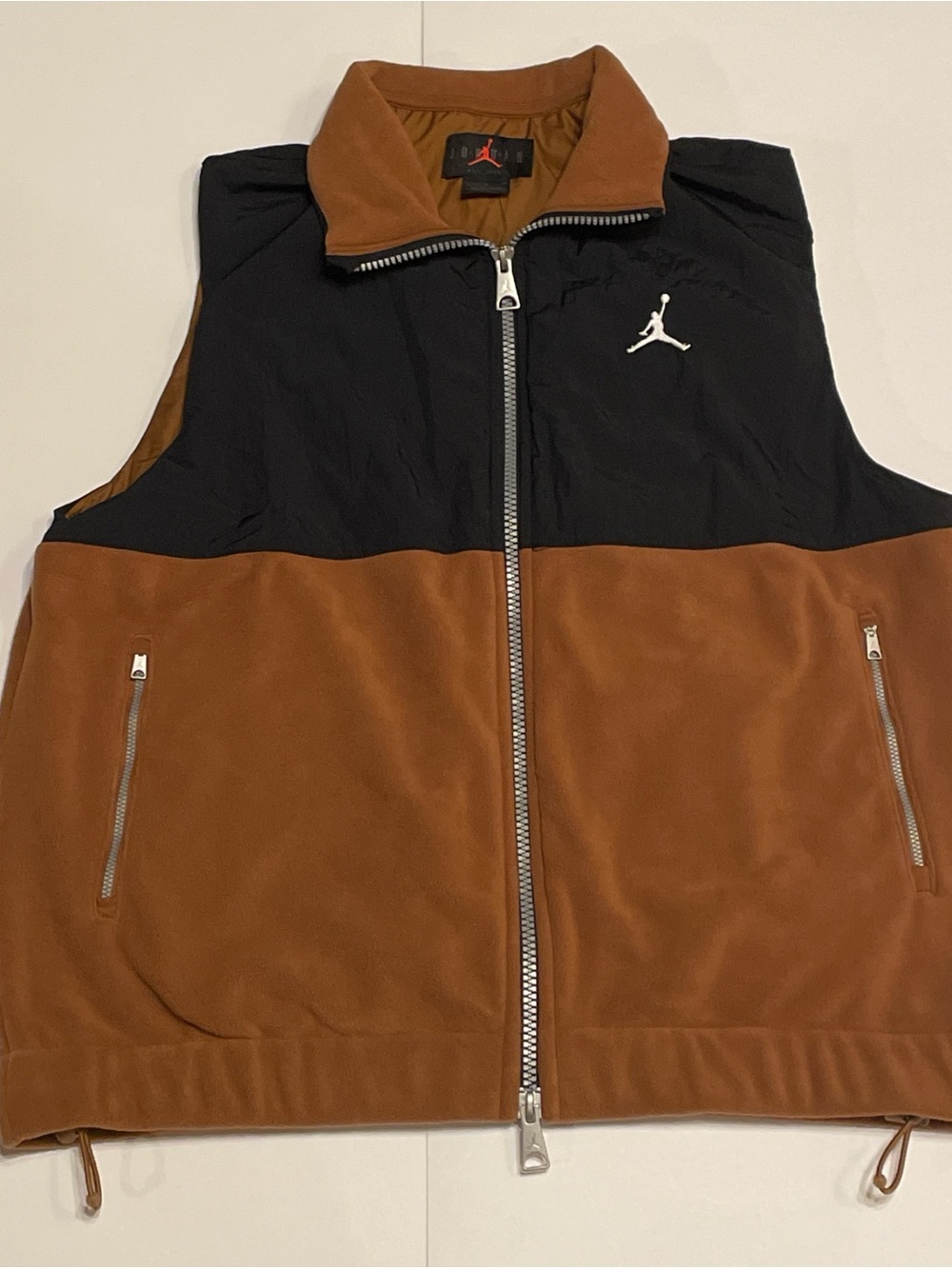 NIKE AIR JORDAN COLOR BLOCK WINTER VEST (MEDIUM) MSRP: $110